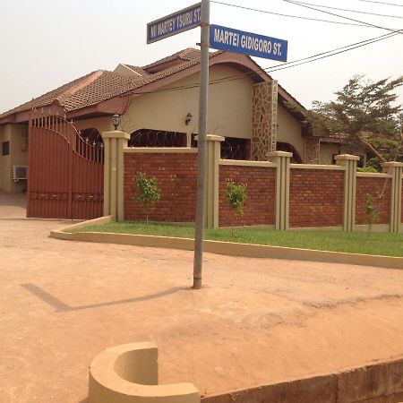 Benconi Lodge Accra Esterno foto