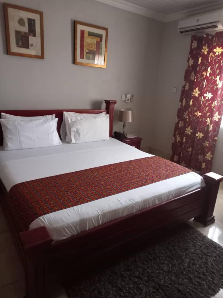 Benconi Lodge Accra Esterno foto