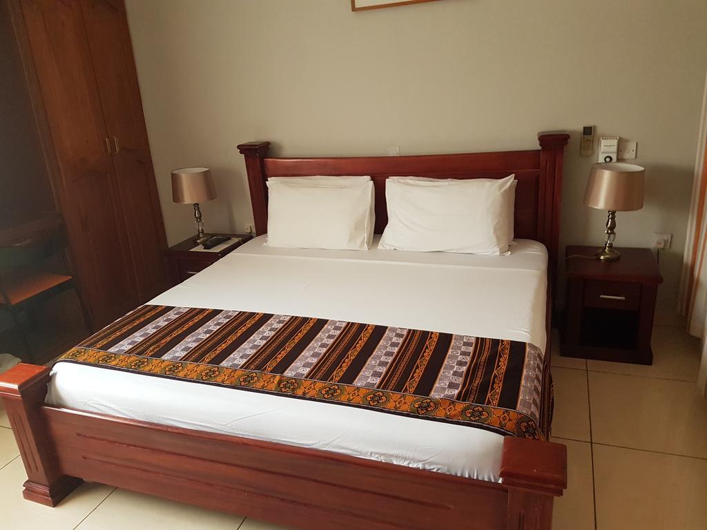 Benconi Lodge Accra Esterno foto