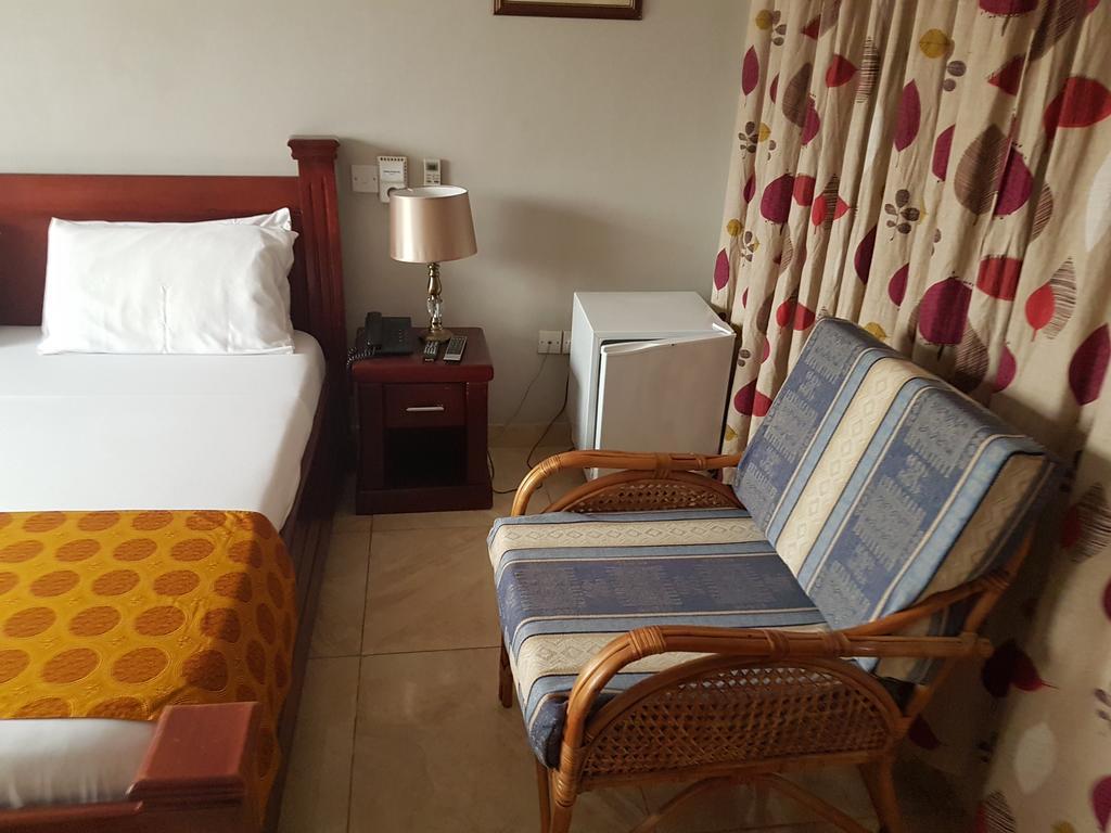 Benconi Lodge Accra Esterno foto