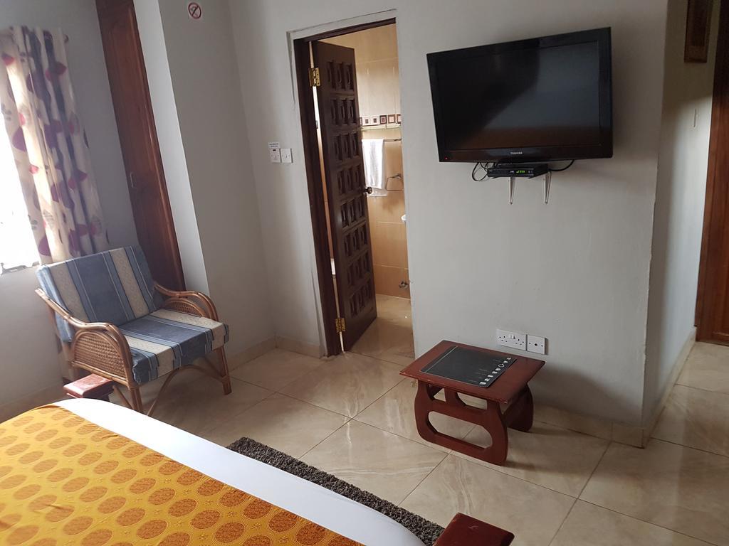 Benconi Lodge Accra Esterno foto