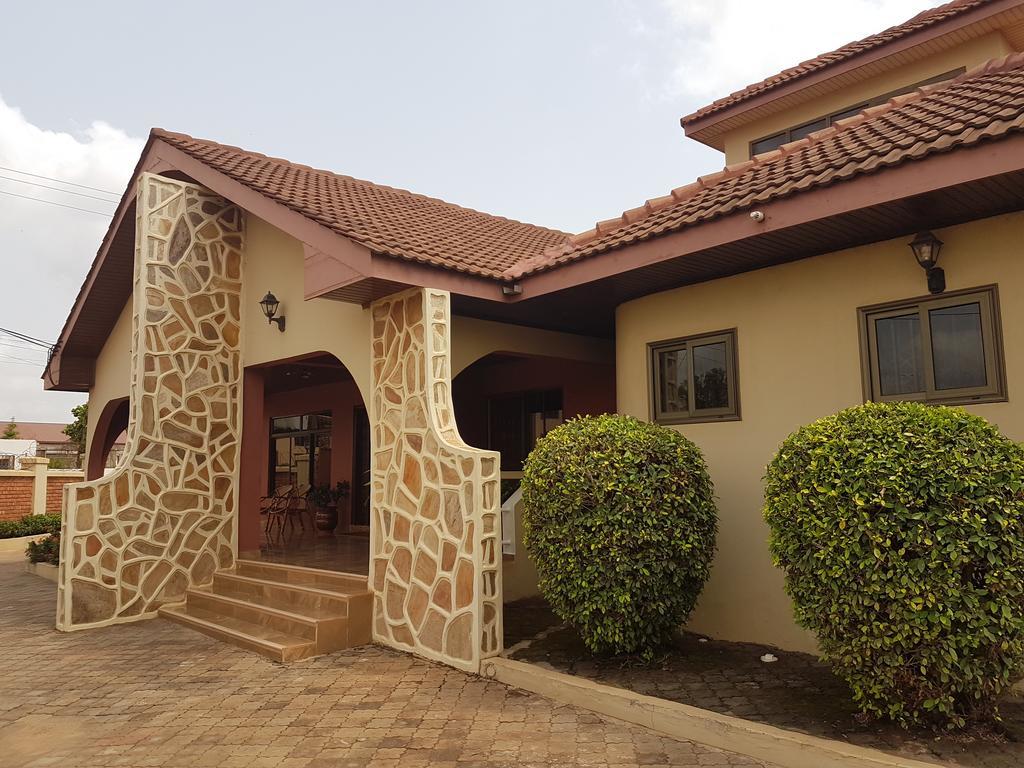 Benconi Lodge Accra Esterno foto